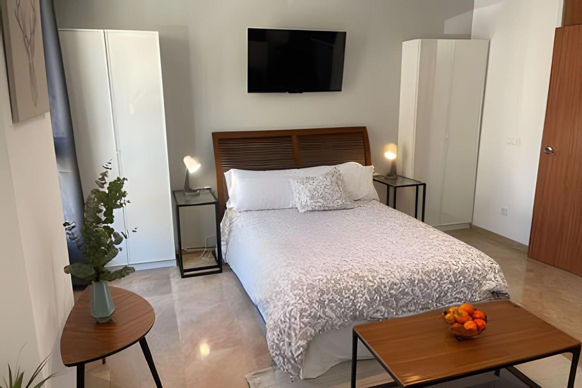 11 Nights Studios Appartement *